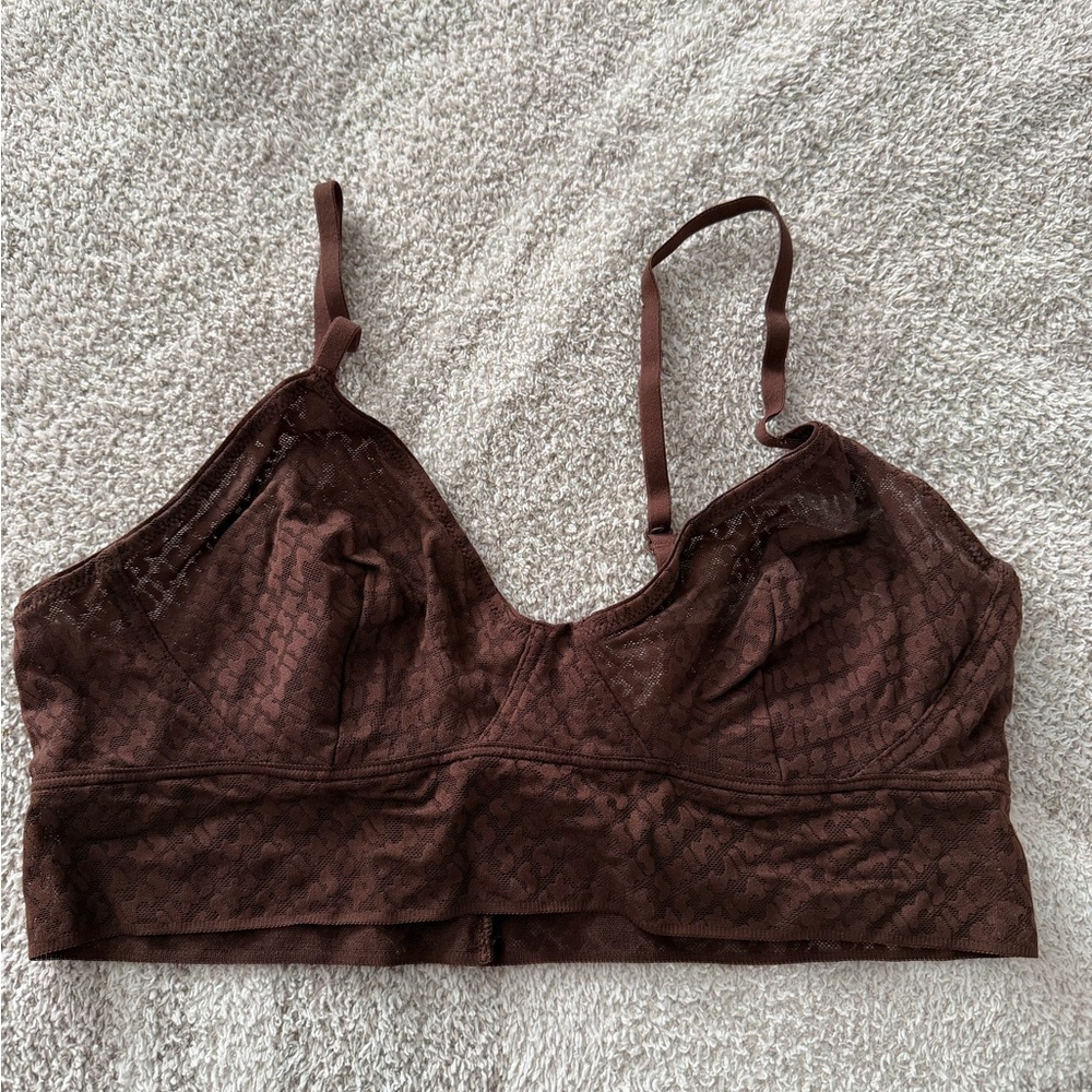 SKIMS LOGO MESH SKIMPY TRIANGLE BRALETTE